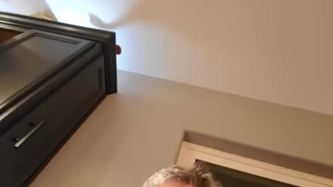 hungryluver online show from March 8, 3:10 am