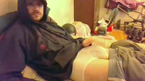 Snapshot of hungsubbb chatting on October 12, 2:10 am Boi online show from October 12, 2:10 am