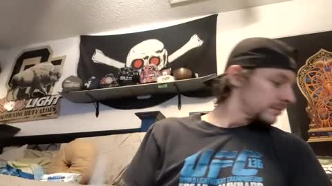 Snapshot of hungtxcock92 chatting on February 7, 11:01 am hungtxcock92 online show from February 7, 11:01 am