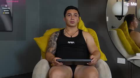 hunk_ryan online show from March 2, 9:54 pm