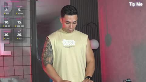 hunk_ryan online show from September 19, 1:56 pm