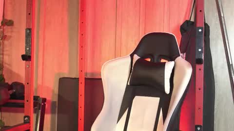 hunk_ryan online show from October 8, 12:36 pm