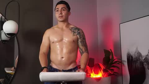 hunk_ryan online show from October 11, 1:42 pm