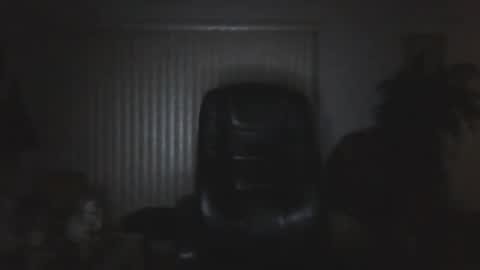 Snapshot of hunkmasclefad458 chatting on December 5, 4:20 am hunkmasclefad458 online show from December 5, 4:20 am