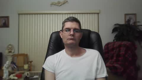 Snapshot of hunkmasclefad458 chatting on January 13, 5:55 am hunkmasclefad458 online show from January 13, 5:55 am