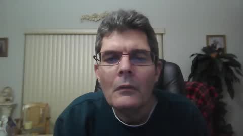 Snapshot of hunkmasclefad458 chatting on March 3, 4:47 am hunkmasclefad458 online show from March 3, 4:47 am