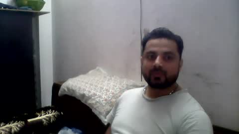 Snapshot of hunkster102 chatting on June 13, 8:12 am hunkster102 online show from June 13, 8:12 am