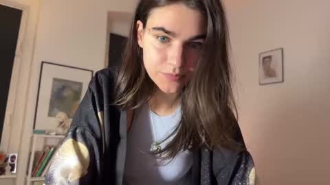 Snapshot of hunky_dory1 chatting on December 2, 3:56 am Ash online show from December 2, 3:56 am