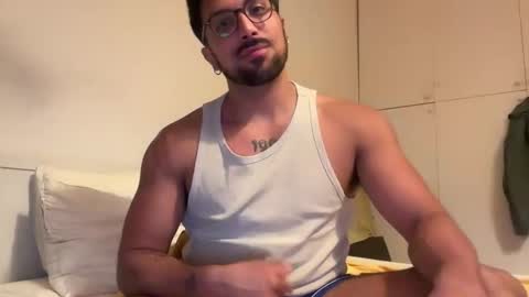 Snapshot of hunkyguy09 chatting on September 10, 7:14 pm HunkyGuy09 online show from September 10, 7:14 pm