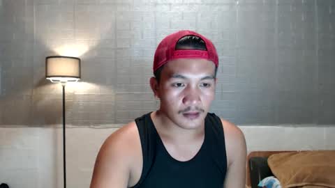 hunkylloyd online show from January 18, 5:00 am