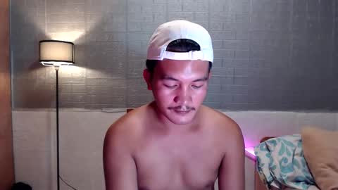 hunkylloyd online show from March 29, 6:35 am