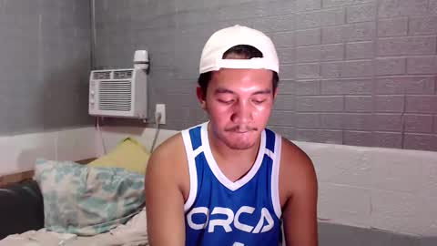 hunkylloyd online show from April 14, 7:25 am