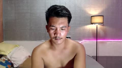 hunkylloyd online show from April 30, 5:58 am