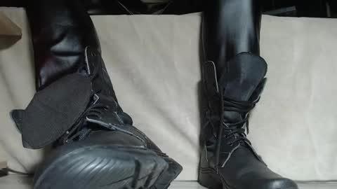 Snapshot of hunkytime chatting on May 12, 6:16 pm I AM NOT A DIRECTOR I AM THE BOSS KINGDADDYSIRSTR8ALPHAMASTER online show from May 12, 6:16 pm