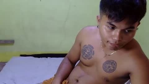 hunkyzeus online show from October 15, 11:43 am