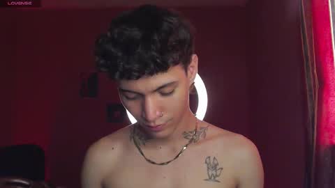 Snapshot of hunter_jagg chatting on February 6, 7:39 pm hunter_jagg online show from February 6, 7:39 pm