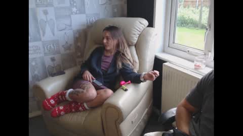 Snapshot of hunterandesme chatting on September 22, 9:22 am HunterandEsme online show from September 22, 9:22 am