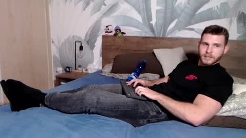 Hunter Bridges online show from January 20, 4:34 pm