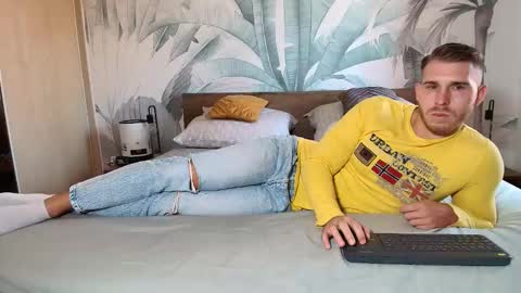 Hunter Bridges online show from September 27, 9:47 am