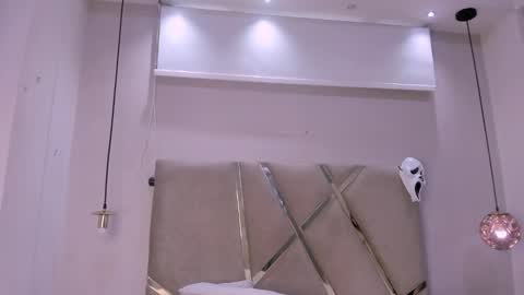 hunterheat_ online show from October 22, 11:43 am