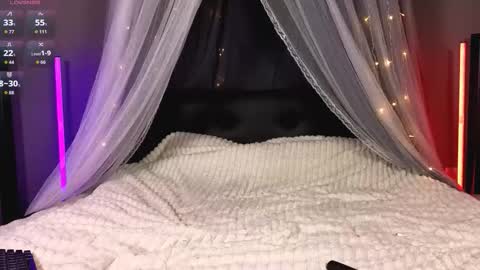 Snapshot of hunterrxxxhunter chatting on October 31, 3:24 pm Hunter online show from October 31, 3:24 pm