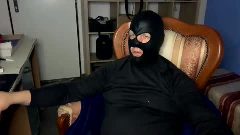 Snapshot of hupko chatting on February 20, 3:23 pm Peterr online show from February 20, 3:23 pm