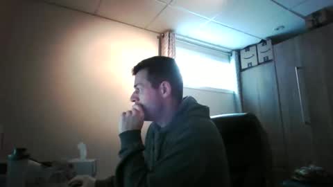 hurley7890 online show from December 5, 3:09 pm