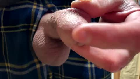 Snapshot of huskey300 chatting on February 8, 2:38 pm huskey300 online show from February 8, 2:38 pm