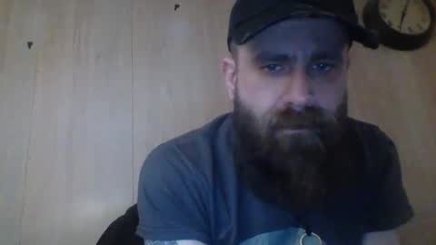 Snapshot of huskygengar22 chatting on April 9, 8:42 am huskygengar22 online show from April 9, 8:42 am