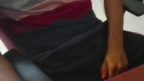 Snapshot of huxzizxhqnyx chatting on October 24, 12:12 pm CHAVI online show from October 24, 12:12 pm