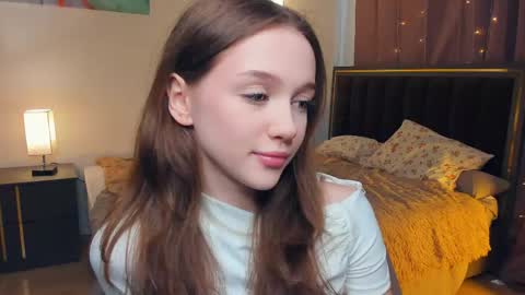 Lily online show from May 16, 7:27 am