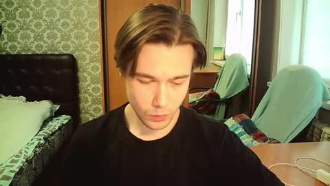 Tom online show from March 12, 11:05 am