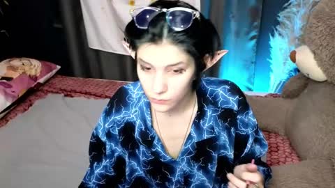 Snapshot of hyeon_jin chatting on January 13, 8:58 pm Hyeon Jin online show from January 13, 8:58 pm