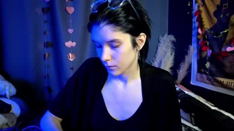 Snapshot of hyeon_jin chatting on February 23, 8:55 pm Hyeon Jin online show from February 23, 8:55 pm