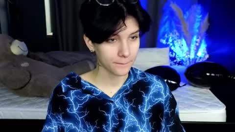 Snapshot of hyeon_jin chatting on March 11, 1:34 pm Hyeon Jin online show from March 11, 1:34 pm