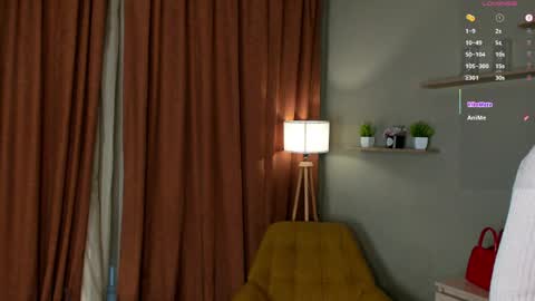 Snapshot of hypno_eyes_babe chatting on June 1, 4:52 pm Kate online show from June 1, 4:52 pm