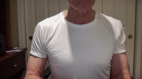 Snapshot of i8bgcq chatting on December 13, 2:38 pm The Talented Mr. DILFy online show from December 13, 2:38 pm