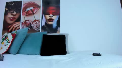 The Dolls online show from November 19, 7:36 pm