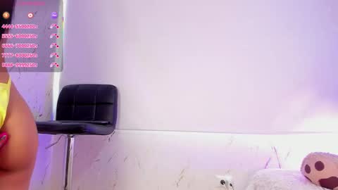 Snapshot of i_am_hanna chatting on February 13, 8:05 pm Tell Me Hanna online show from February 13, 8:05 pm