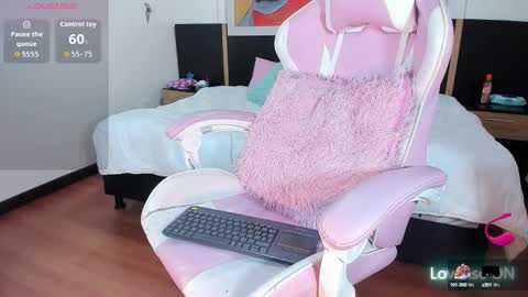 karoll online show from September 12, 7:47 pm