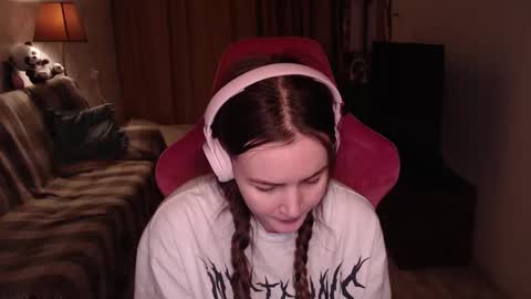 Snapshot of i_love_icecream chatting on December 25, 1:51 pm elisabeth online show from December 25, 1:51 pm