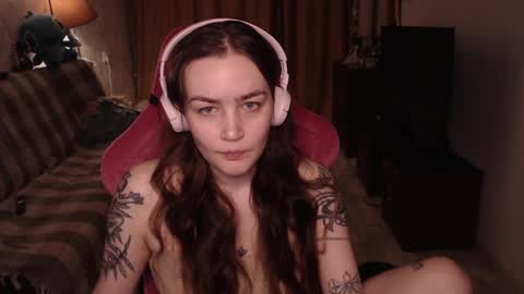 Snapshot of i_love_icecream chatting on January 13, 5:33 pm elisabeth online show from January 13, 5:33 pm