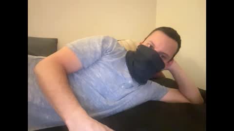 Snapshot of i_o_ro chatting on December 3, 3:09 am i o ro online show from December 3, 3:09 am