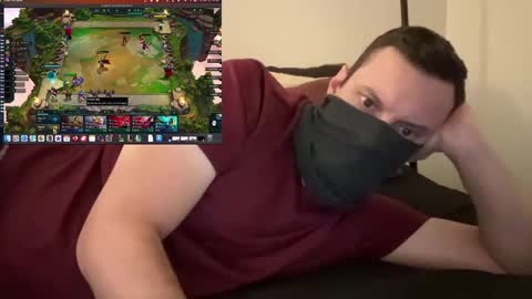 Snapshot of i_o_ro chatting on December 11, 3:24 am i o ro online show from December 11, 3:24 am