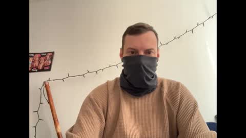 Snapshot of i_o_ro chatting on December 13, 6:59 pm i o ro online show from December 13, 6:59 pm