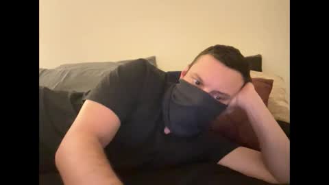 Snapshot of i_o_ro chatting on December 19, 12:56 am i o ro online show from December 19, 12:56 am