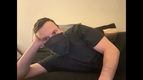 Snapshot of i_o_ro chatting on December 19, 6:01 am i o ro online show from December 19, 6:01 am