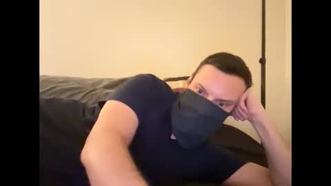 Snapshot of i_o_ro chatting on December 22, 5:12 am i o ro online show from December 22, 5:12 am