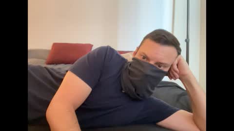 Snapshot of i_o_ro chatting on December 22, 9:20 pm i o ro online show from December 22, 9:20 pm