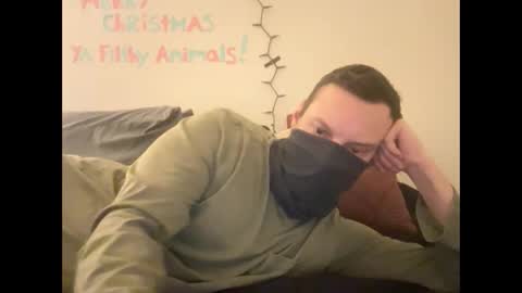 Snapshot of i_o_ro chatting on December 27, 4:15 am i o ro online show from December 27, 4:15 am